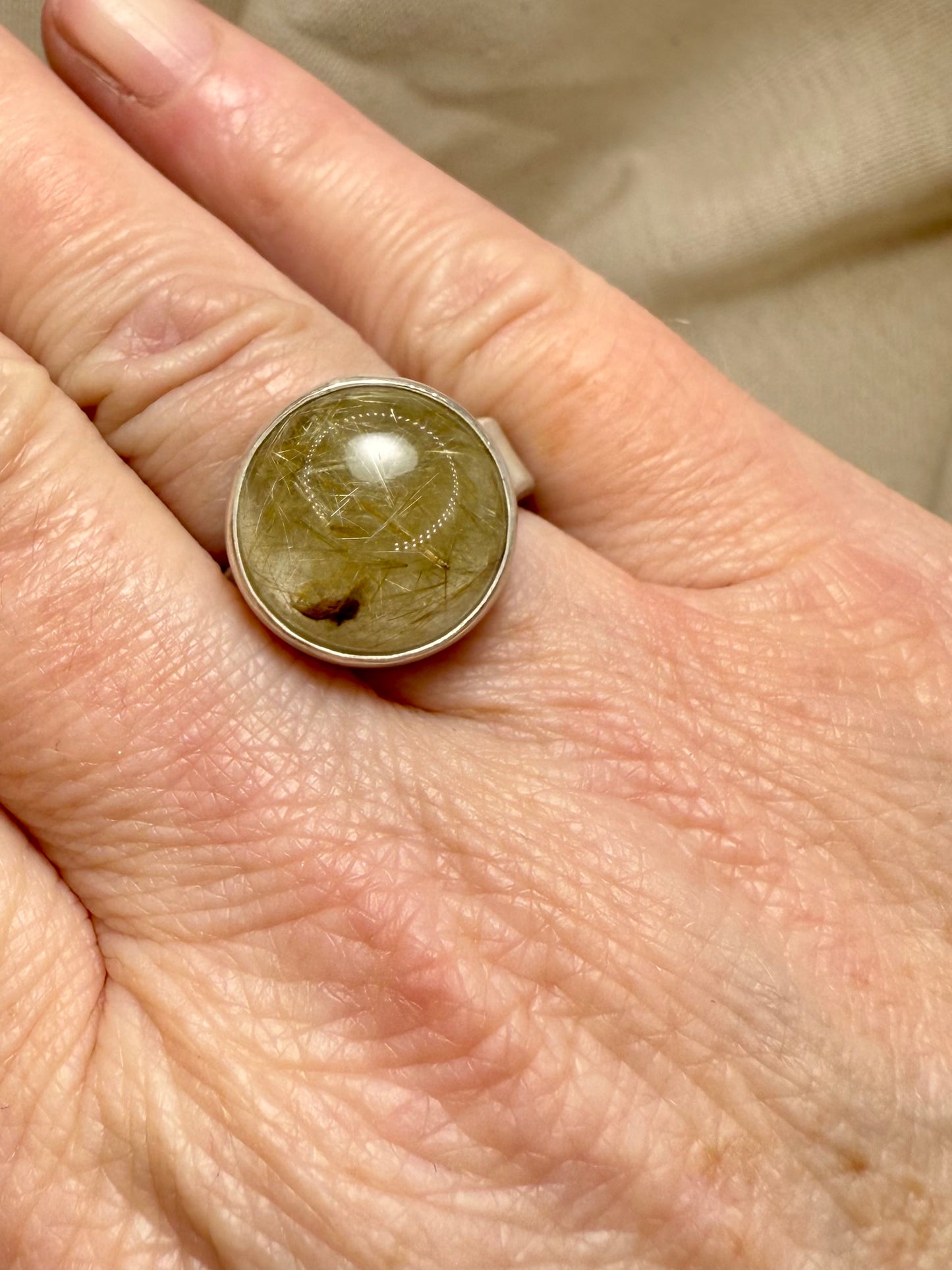 Rutile Round Ring