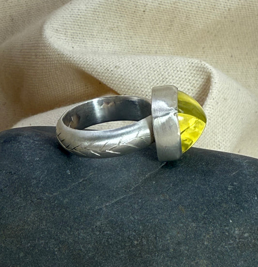 "Spring" ring