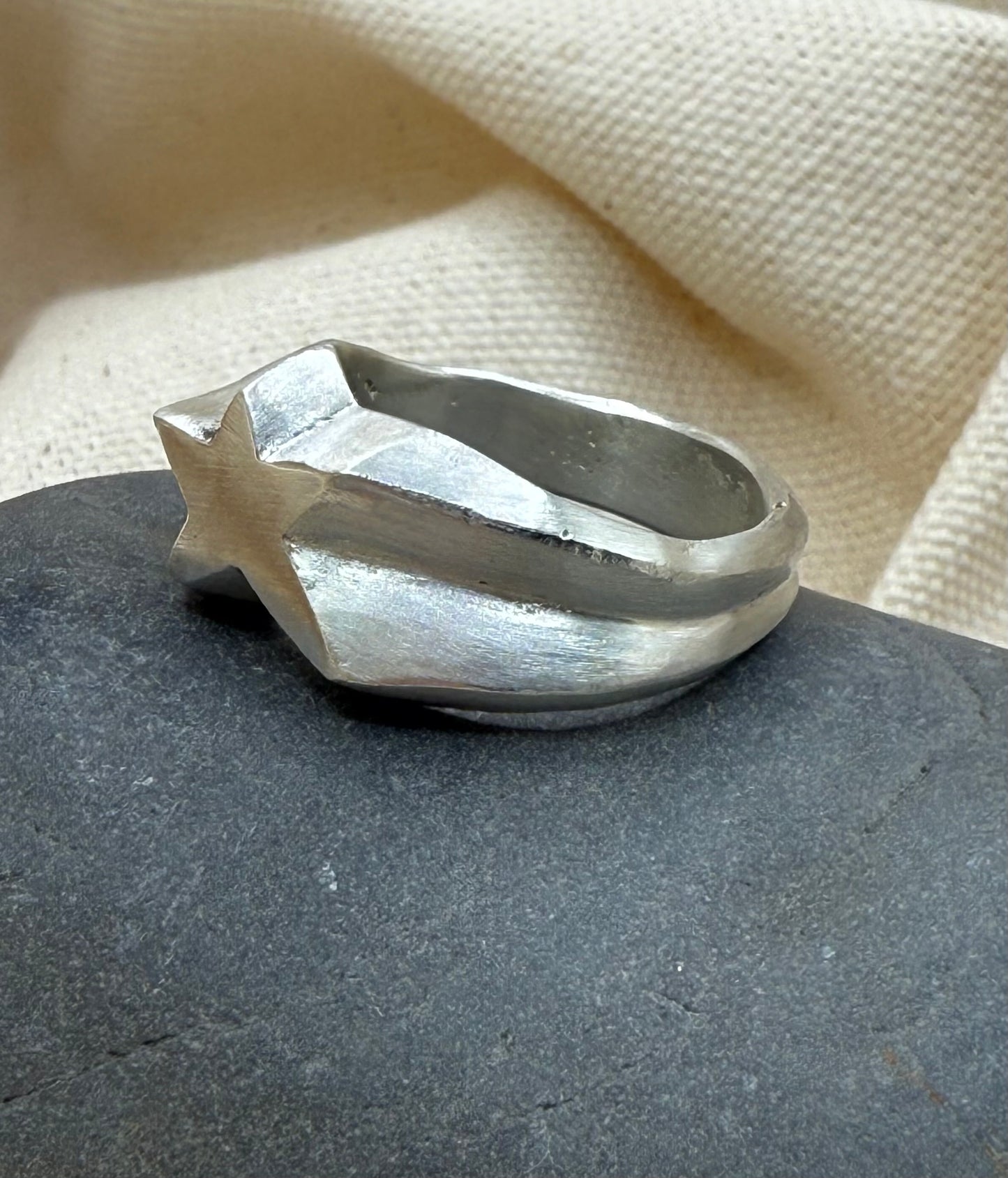 "Shooting Star" ring