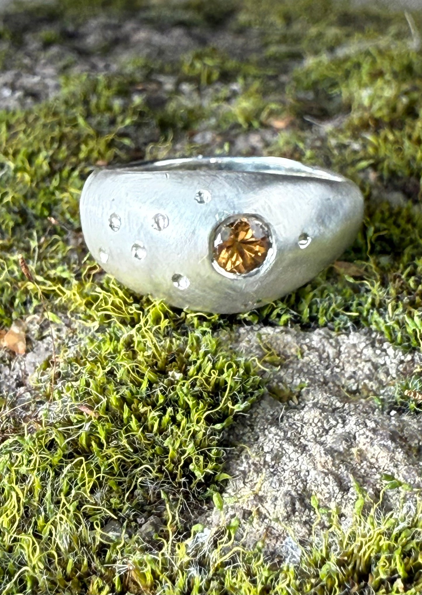 Curveball Ring