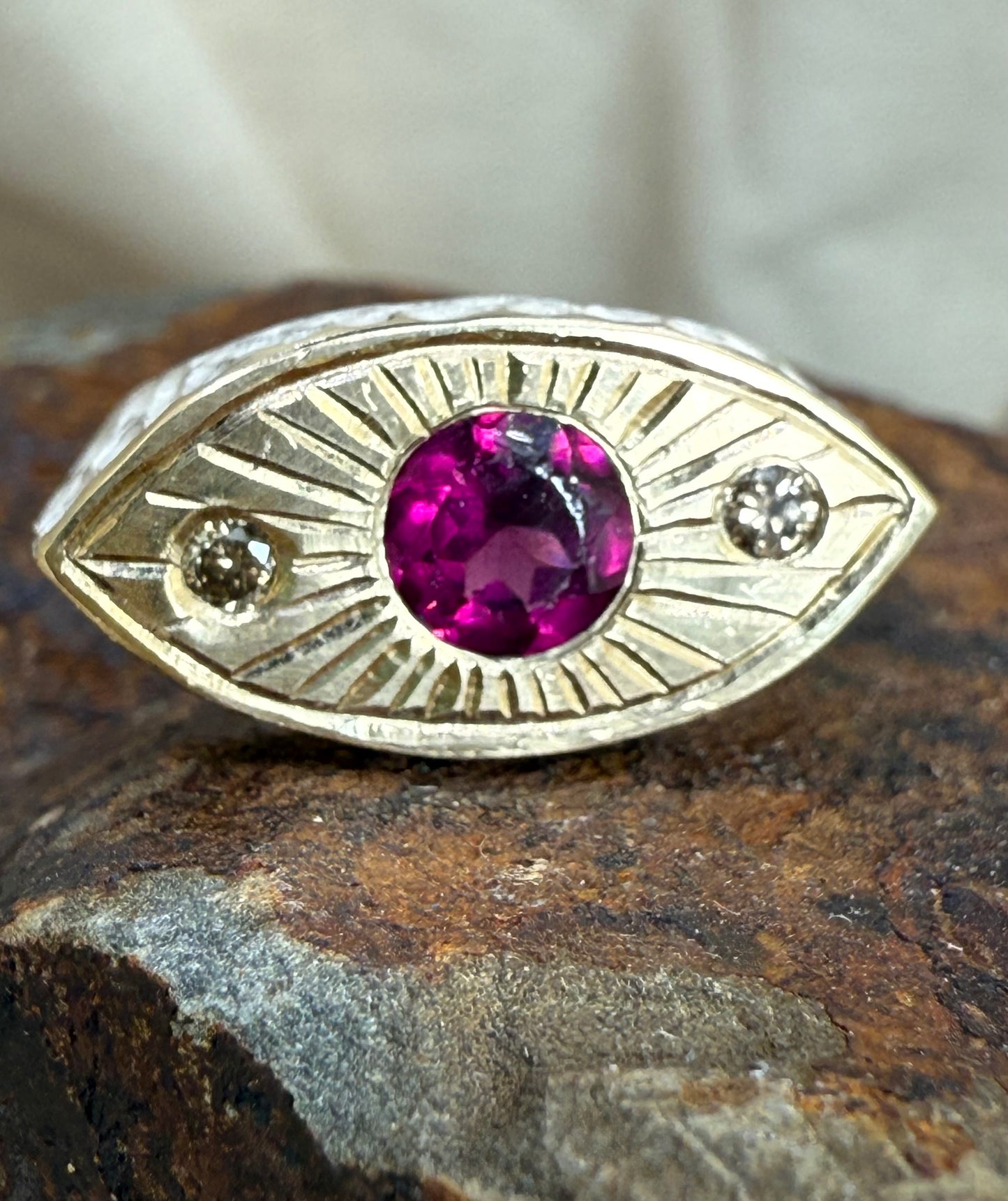 Third eye with Garnet and Diamonds