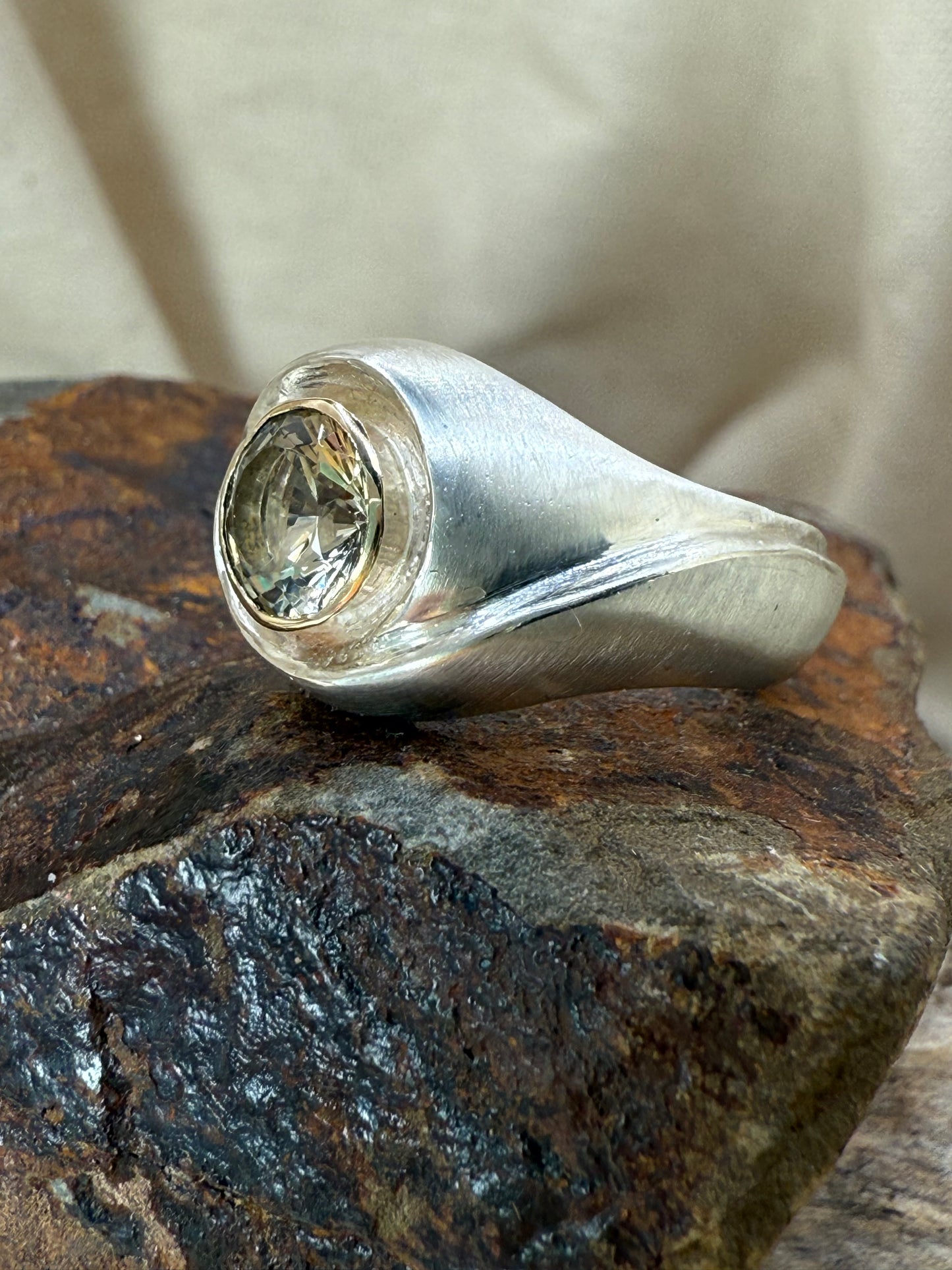 Twirl Ring