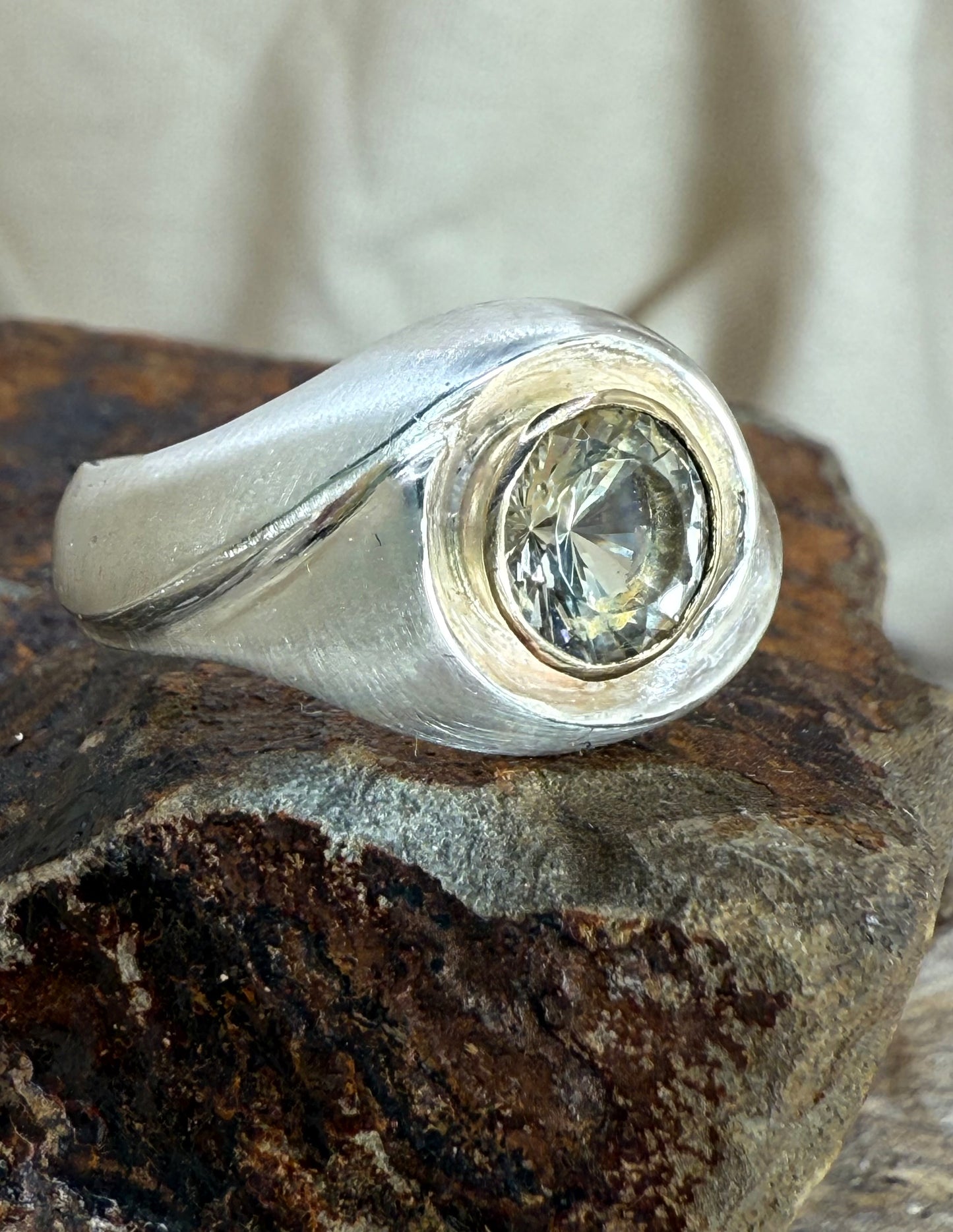 Twirl Ring