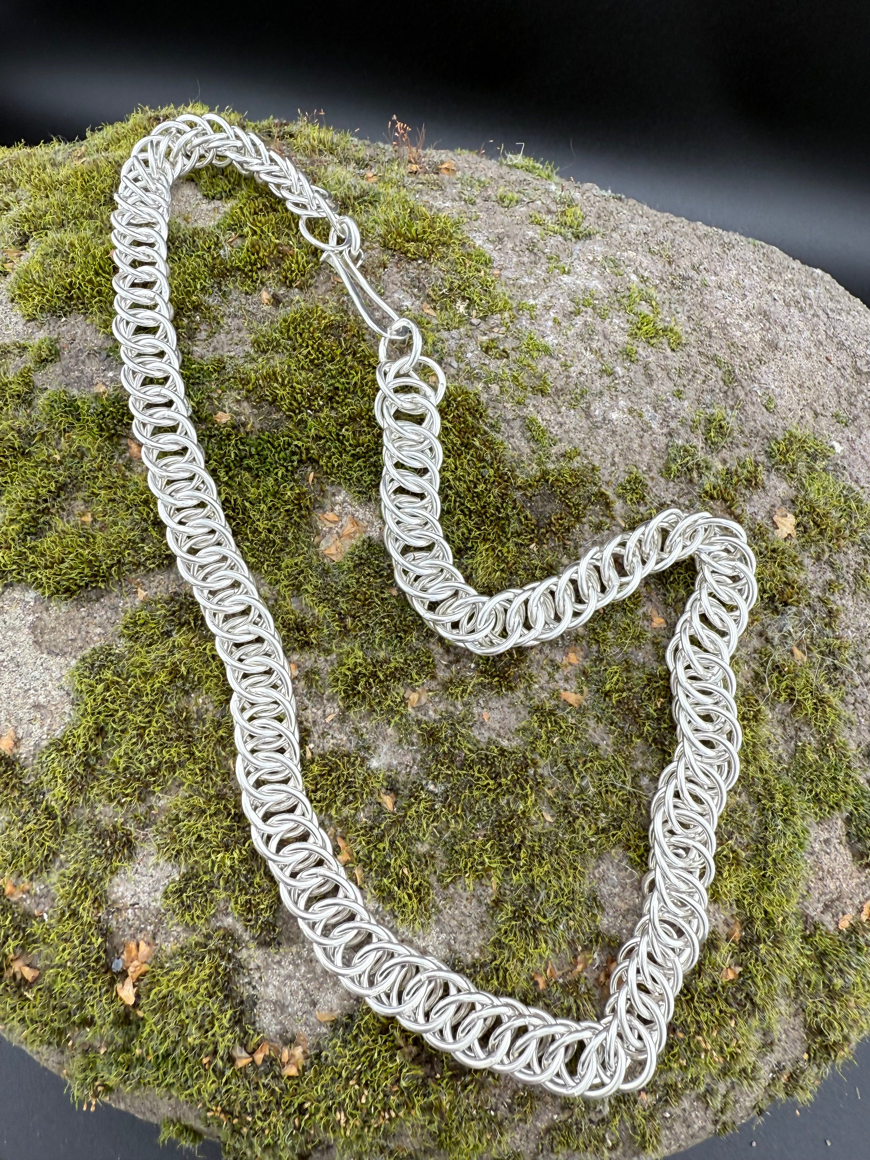 Persian Chain – The Rabbit Hole