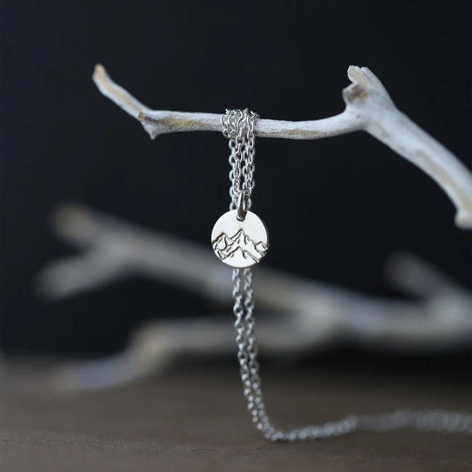 Little Makers, Big Gifts: Holiday Jewelry Workshop Dec 20, 10:00-12:00